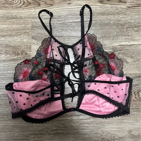 FOR LOVE & LEMONS Zinnia Embroidered High Neck Bra Bralette Crop Top - Picture 7 of 7